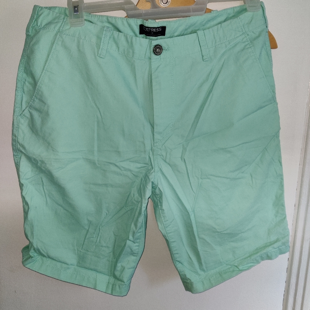 Express Shorts